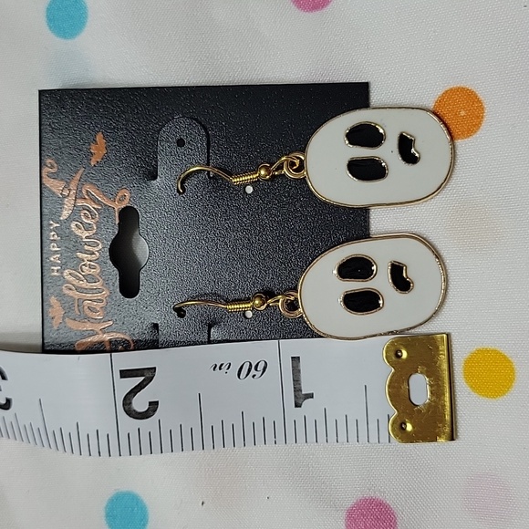 Ghost Earrings for Halloween - Picture 3 of 3